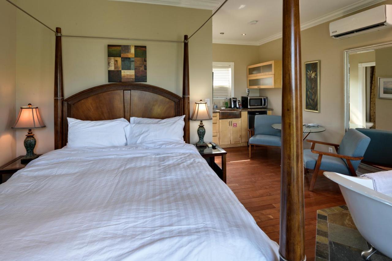 Above The Beach Guest Suites Penticton Exterior foto