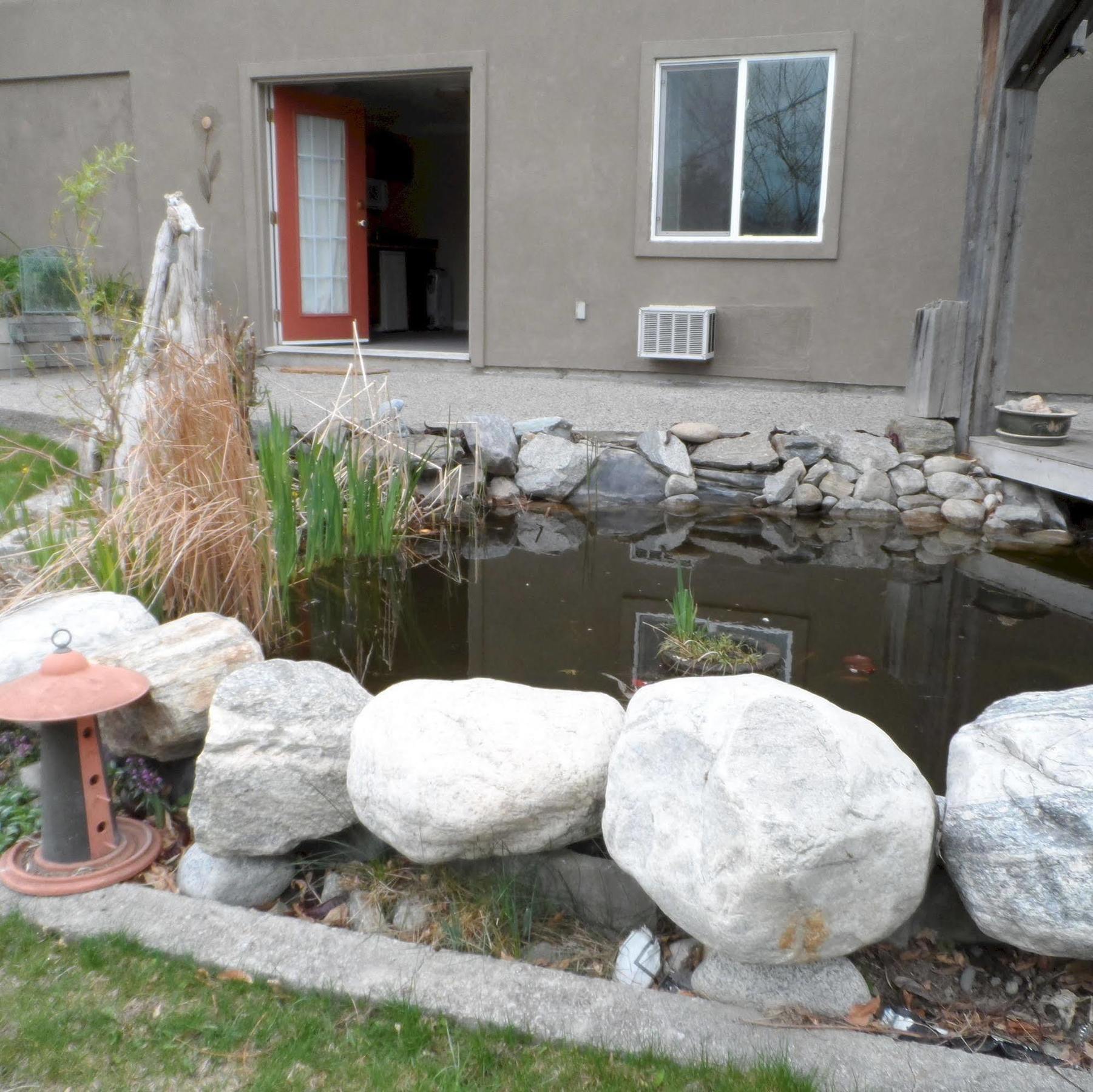 Above The Beach Guest Suites Penticton Exterior foto